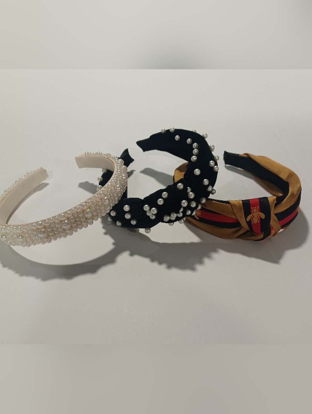 Chic Pearl-Studded Velvet Headbands - Black and Cream Gold Red And Bees
